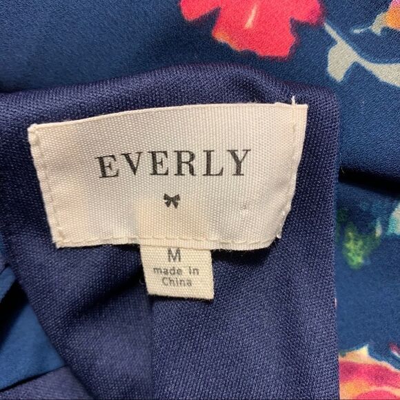 NEW! Everly Navy and Floral Sundress Sz M - Picture 5 of 7